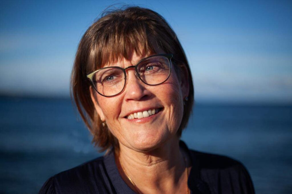 Billede af kvinde med briller